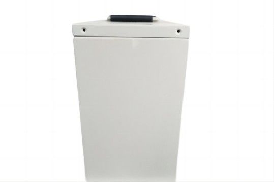 Bateria de lítio LifeP04 a favor do meio ambiente 12.8V Dustproof 300AH CATL NCM